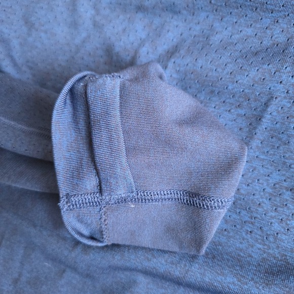 Rhone Shirt Mens Large Blue Lightweight 1/4 Zip Performance Golf Golfing - Picture 8 of 9